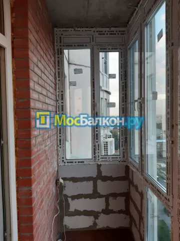 Панорамное остекление заказать под ключ по выгодной цене в Долгопрудном от компании МосБалкон