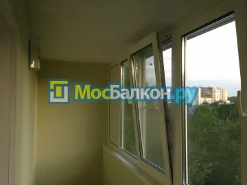 Отделка балкона и лоджии пластиковыми ПВХ панелями в Долгопрудном от компании МосБалкон