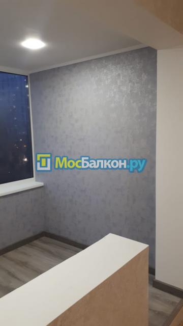 Остекление балкона с утеплением и отделкой +  покраской стен