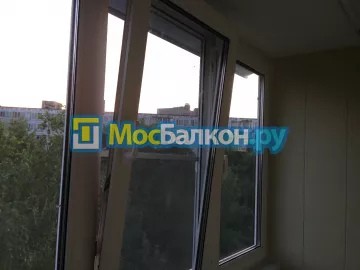 Отделка балкона и лоджии пластиковыми ПВХ панелями в Долгопрудном от компании МосБалкон