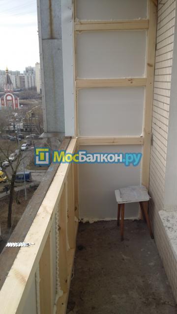 Каркас на лоджию 3.8 м из деревянного буса под подоконник и утепление