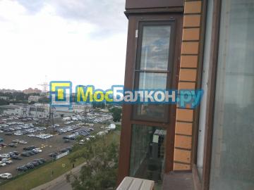 Пластиковое остекление балкона от пола