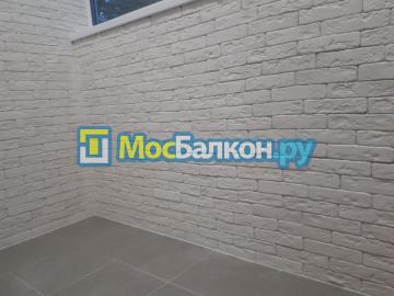 Отделка балкона декоративным камнем