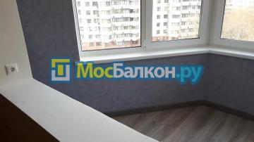 Остекление балкона с утеплением и отделкой +  покраской стен