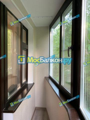 цветное ламинированное остекление балкона